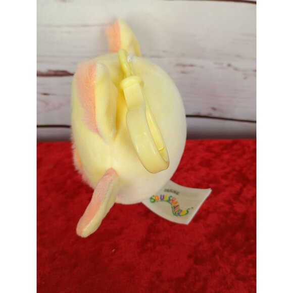 Meghan Squishmallow 3.5" Keychain Clip Yellow Bat - Picture 3 of 6